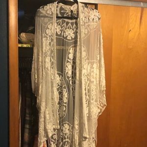 Torrid One Size White Lace Ruma